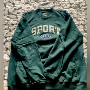 Gap sweatshirt
